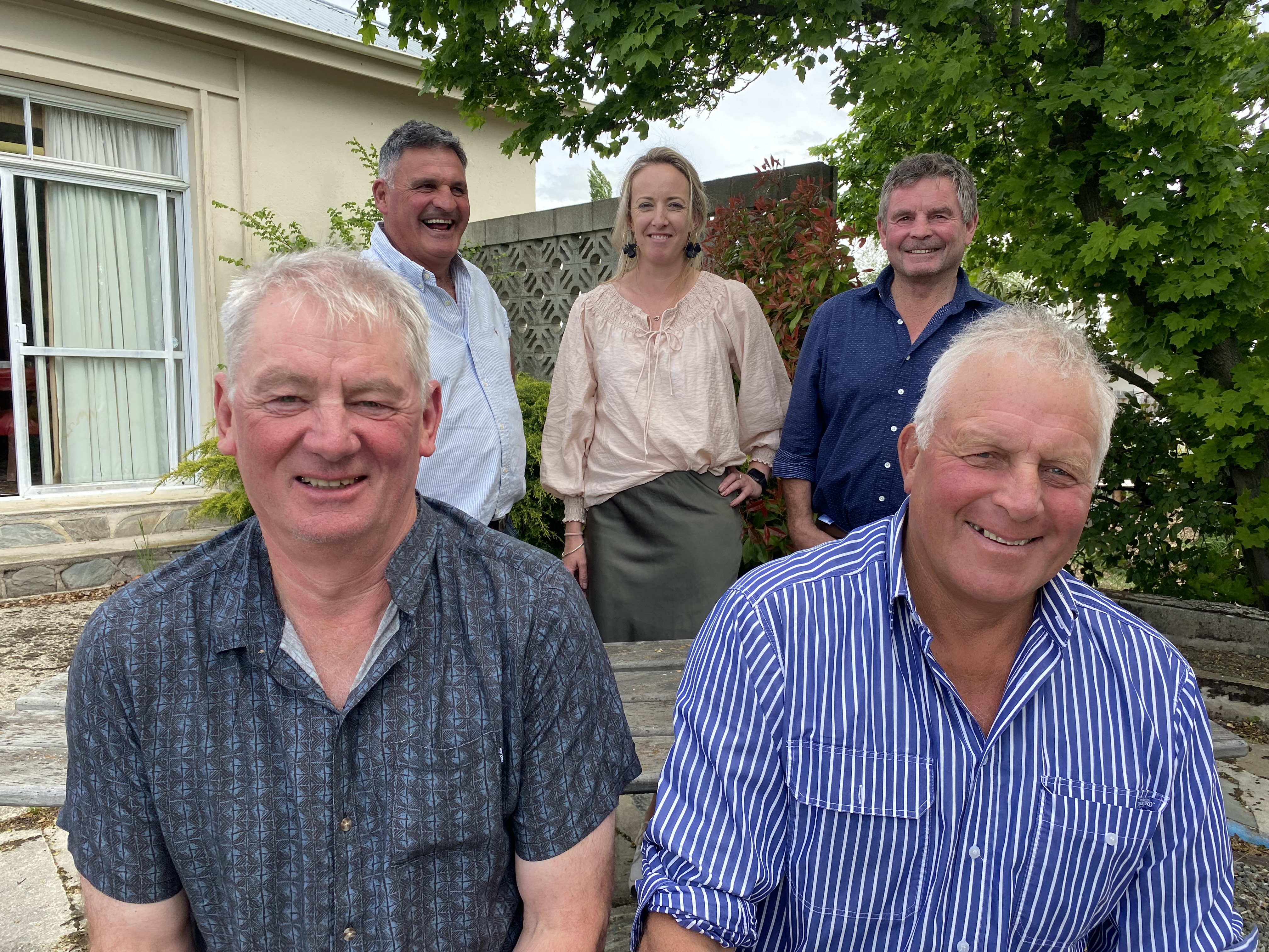 The Maniototo Community Board saw the return of four familiar faces at the inaugural meeting at Ranfurly, with a new member Rebecca McAuley also signing a declaration of office on Tuesday 1 November.
